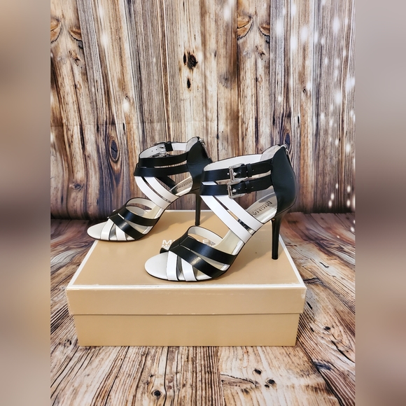 Michael Kors Cammie Open Toe Heel Sandals - Picture 3 of 13